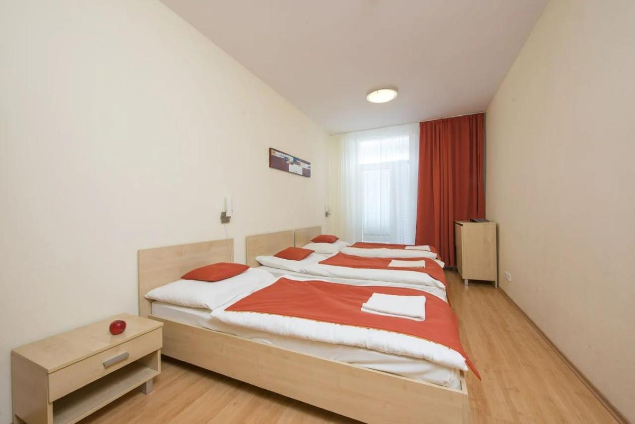 Hotel Spolcentrum Svit Exterior photo